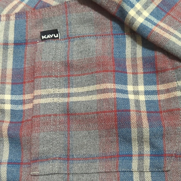 KAVU plaid Button Down Flannel Long Sleeve Size Large in Red/Gray - Picture 3 of 7